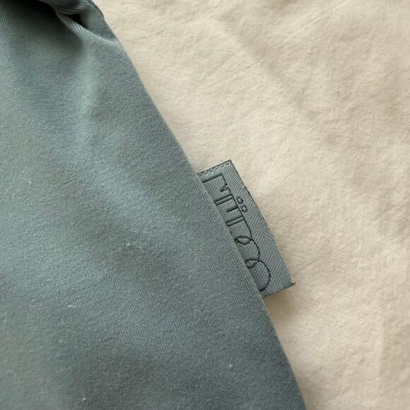 NüRoo Swaddle Blue Adjustable Newborn Wrap with Easy Closure Some Wash Wear - Picture 4 of 5